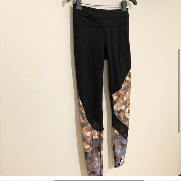 Athleta Sonar Leggings Pants Small Asymmetrical Mesh Yoga Full Length - Picture 3 of 8